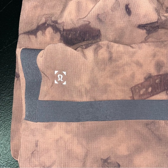 Lululemon Take the Moment joggers - Picture 6 of 6